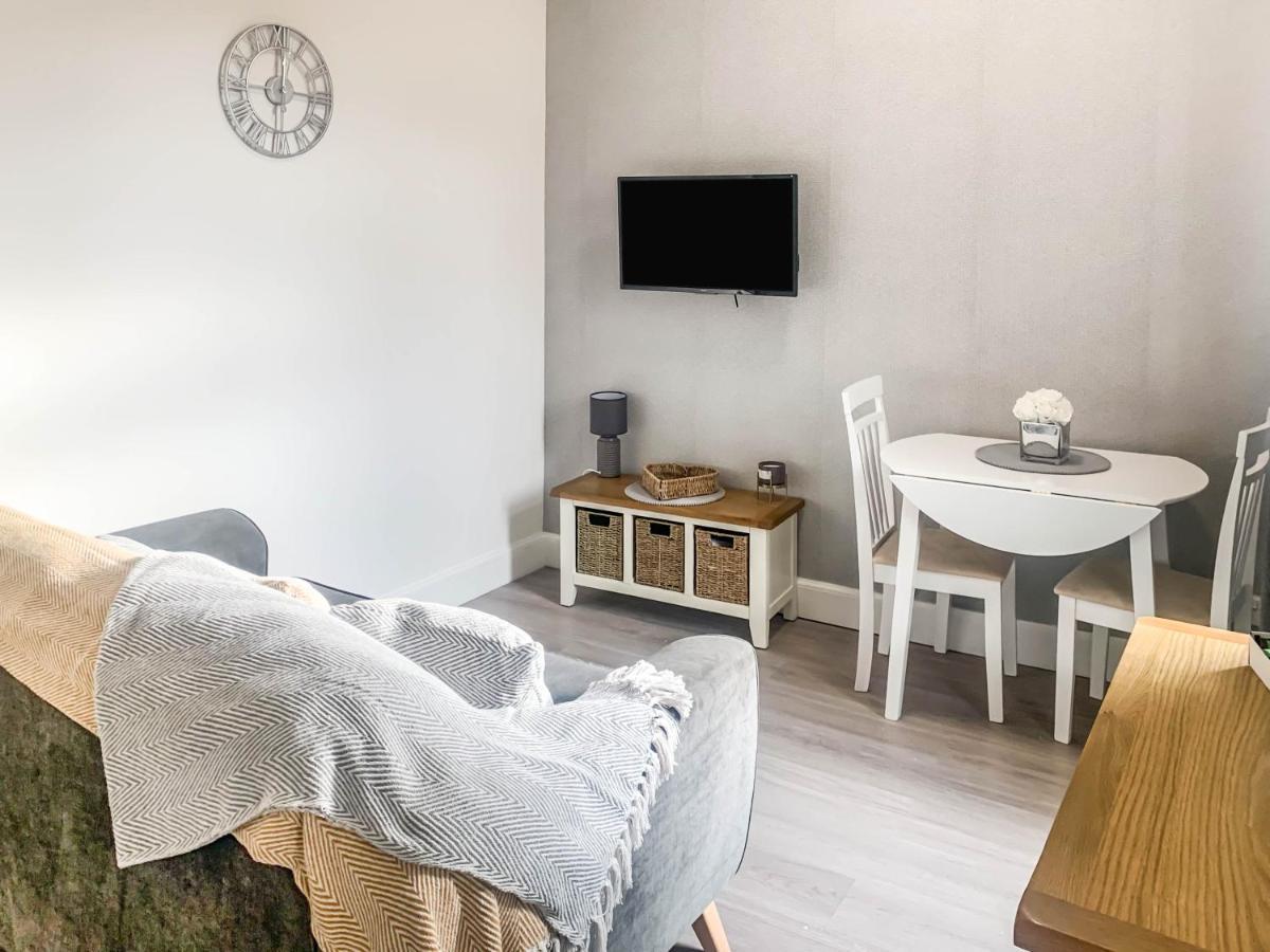 The Rosebery Retreat By The Castle 1-bed Inverness