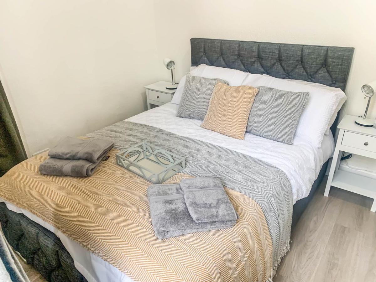 The Rosebery Retreat By The Castle 1-bed * Inverness