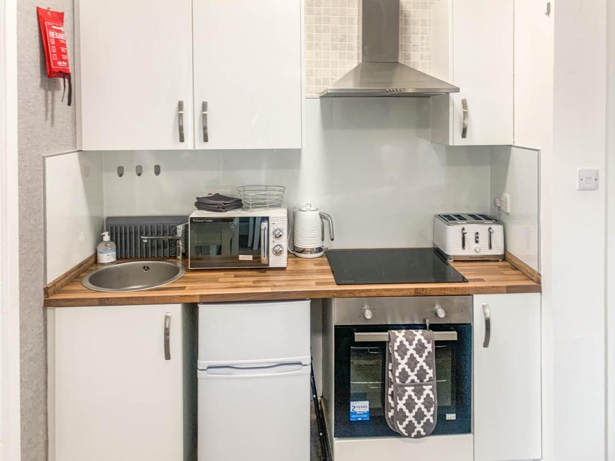The Rosebery Retreat By The Castle 1-bed *