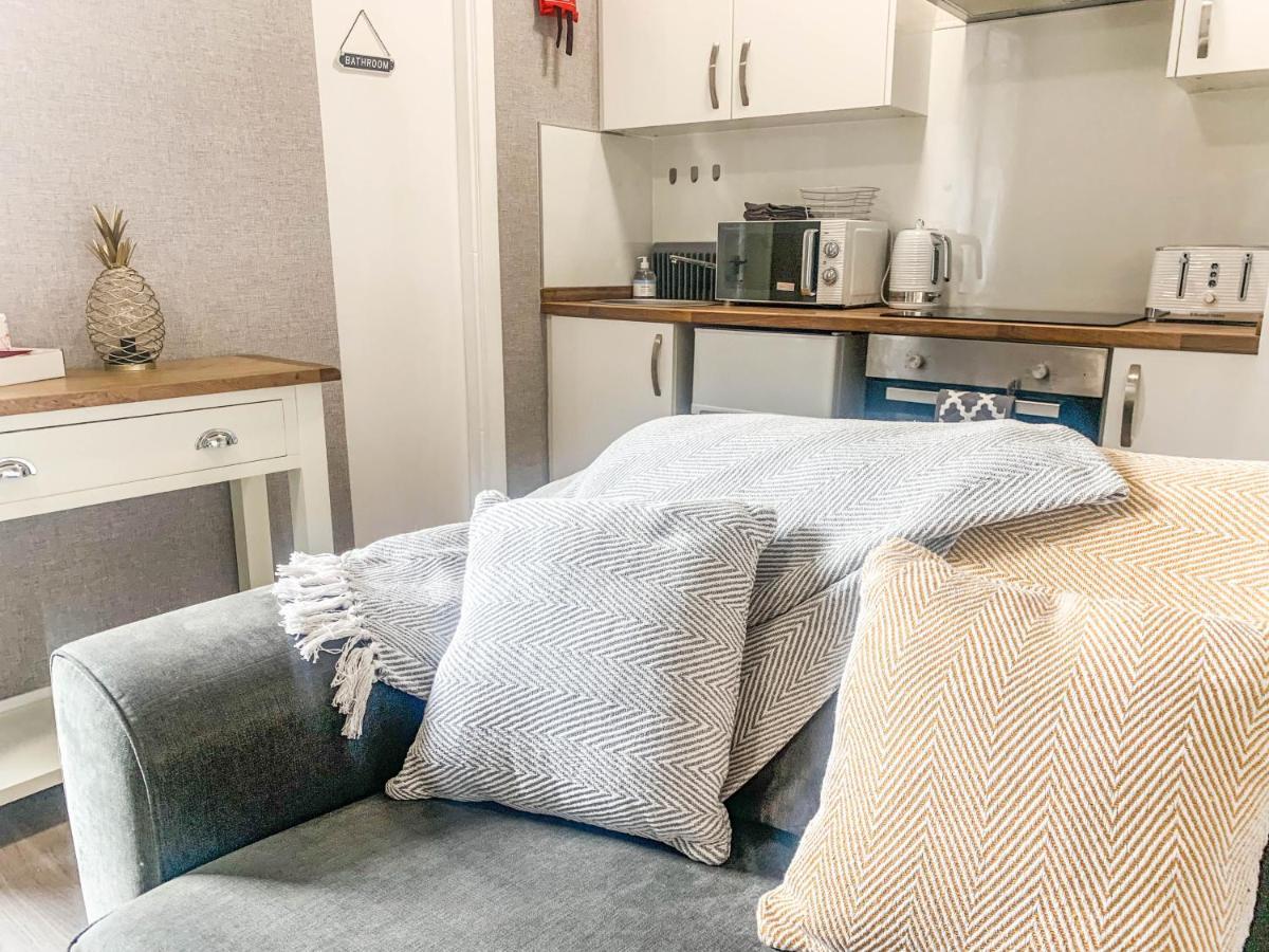 The Rosebery Retreat By The Castle 1-bed Apartment Inverness