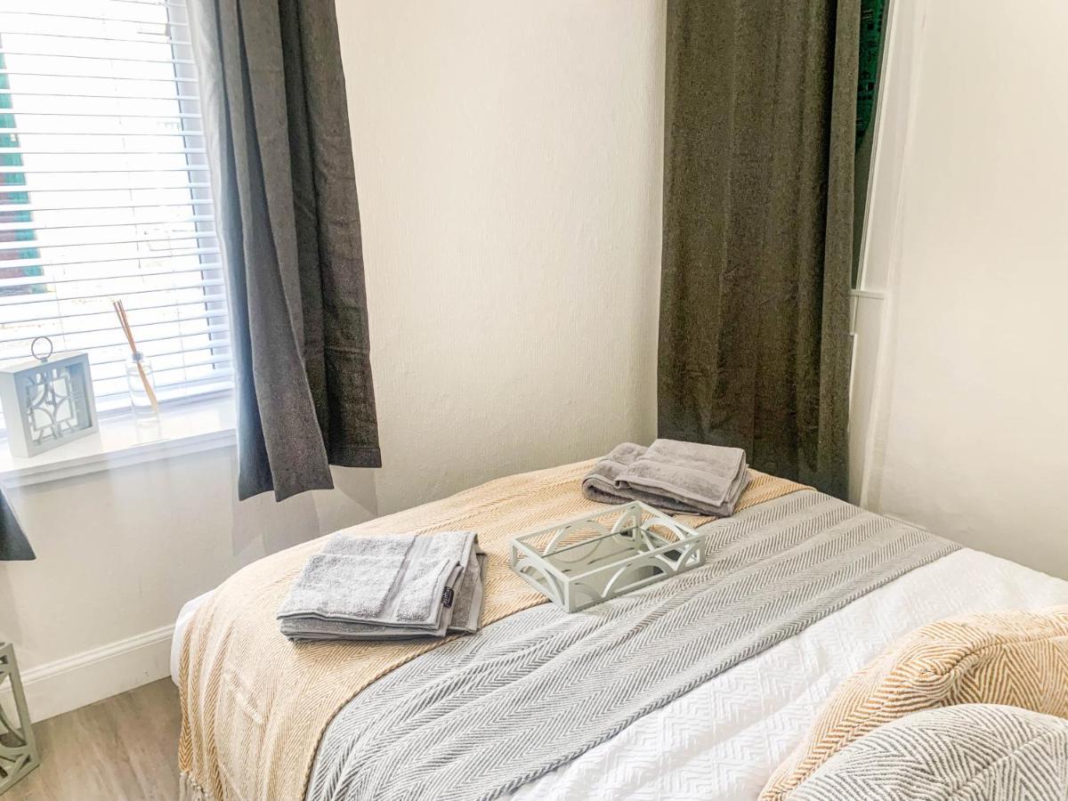 The Rosebery Retreat By The Castle 1-bed Apartment *